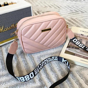 "Stylish Quilted Crossbody Bag – Black Edition"